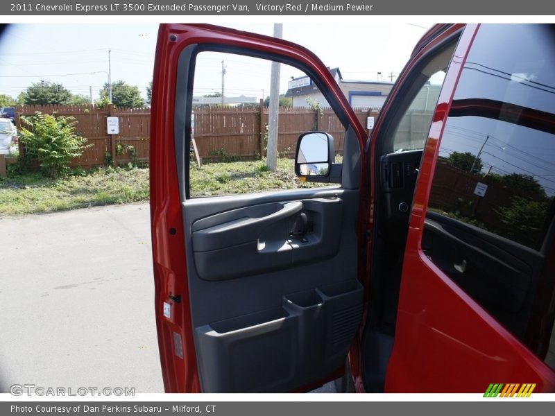 Victory Red / Medium Pewter 2011 Chevrolet Express LT 3500 Extended Passenger Van
