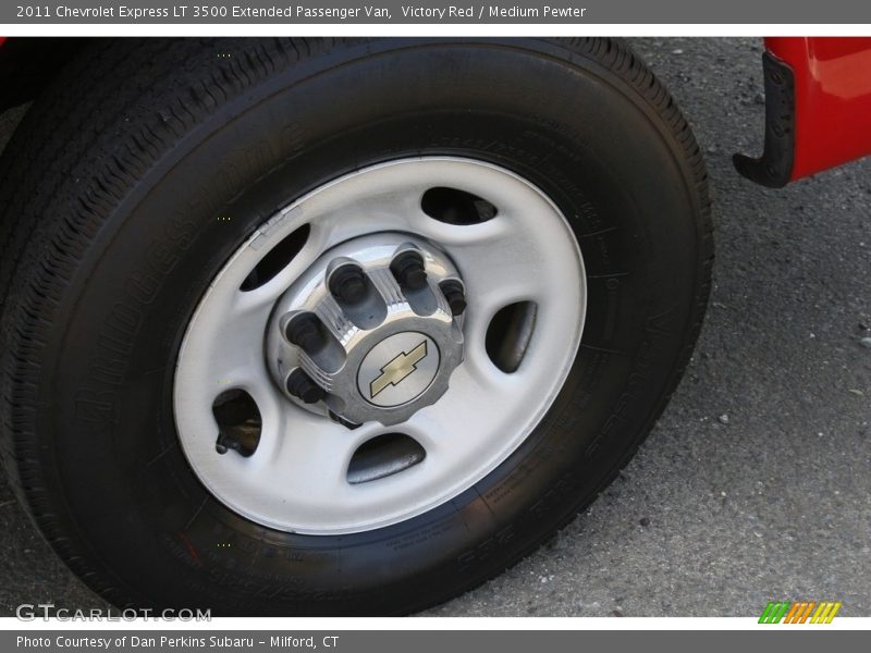 Victory Red / Medium Pewter 2011 Chevrolet Express LT 3500 Extended Passenger Van