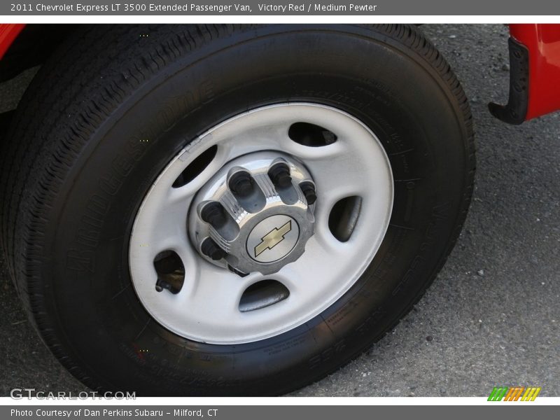 Victory Red / Medium Pewter 2011 Chevrolet Express LT 3500 Extended Passenger Van