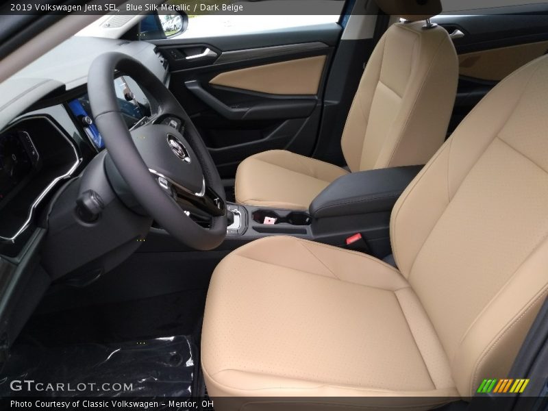 Front Seat of 2019 Jetta SEL