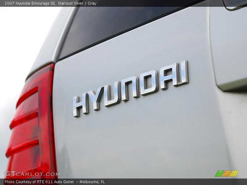 Stardust Silver / Gray 2007 Hyundai Entourage SE