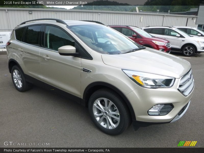 White Gold / Charcoal Black 2018 Ford Escape SE 4WD