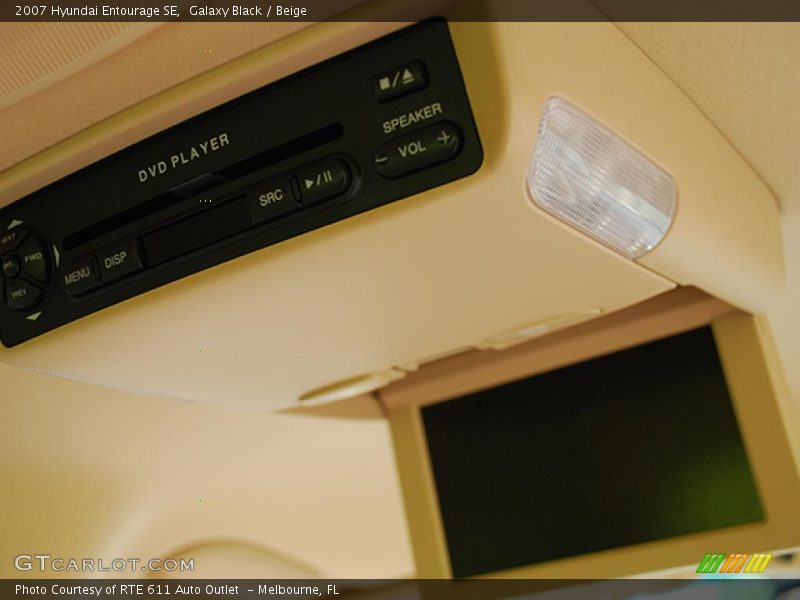Galaxy Black / Beige 2007 Hyundai Entourage SE