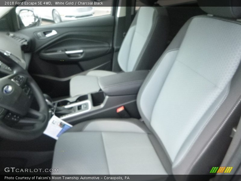 White Gold / Charcoal Black 2018 Ford Escape SE 4WD