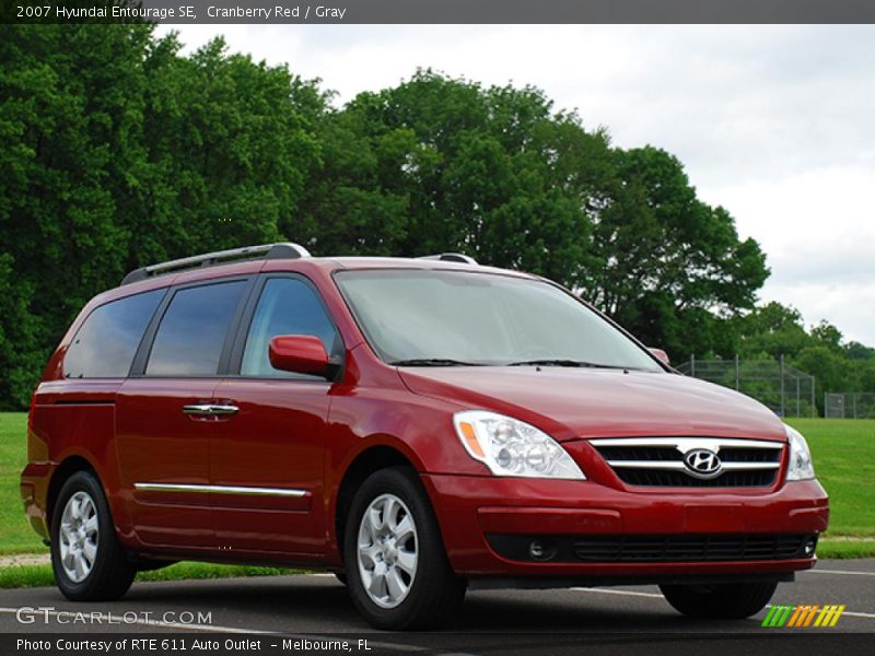 Cranberry Red / Gray 2007 Hyundai Entourage SE