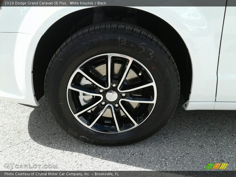 White Knuckle / Black 2019 Dodge Grand Caravan SE Plus