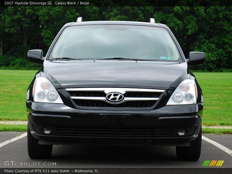 Galaxy Black / Beige 2007 Hyundai Entourage SE