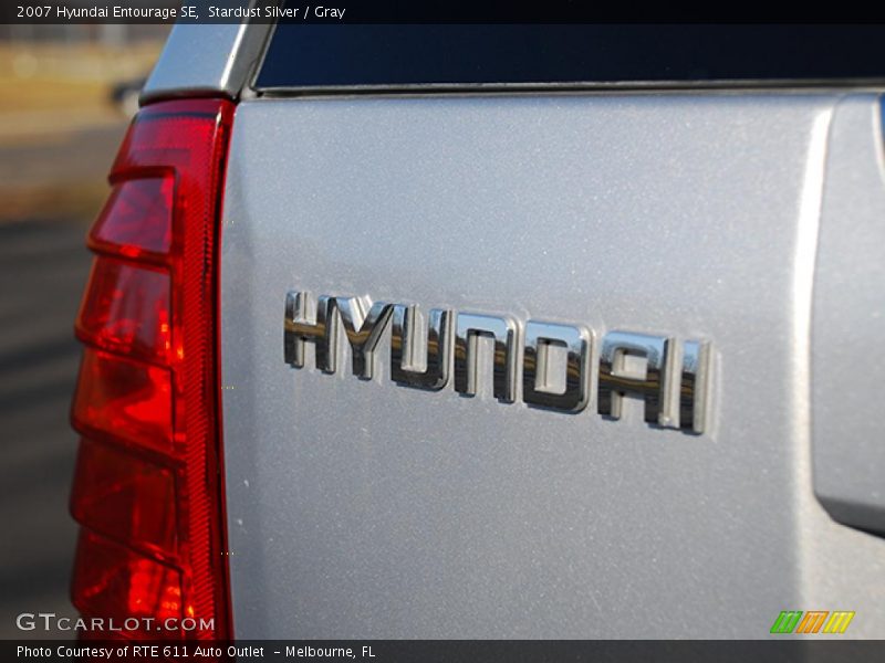 Stardust Silver / Gray 2007 Hyundai Entourage SE