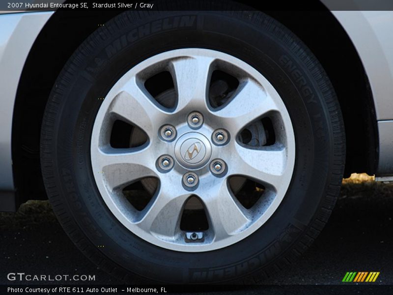 Stardust Silver / Gray 2007 Hyundai Entourage SE