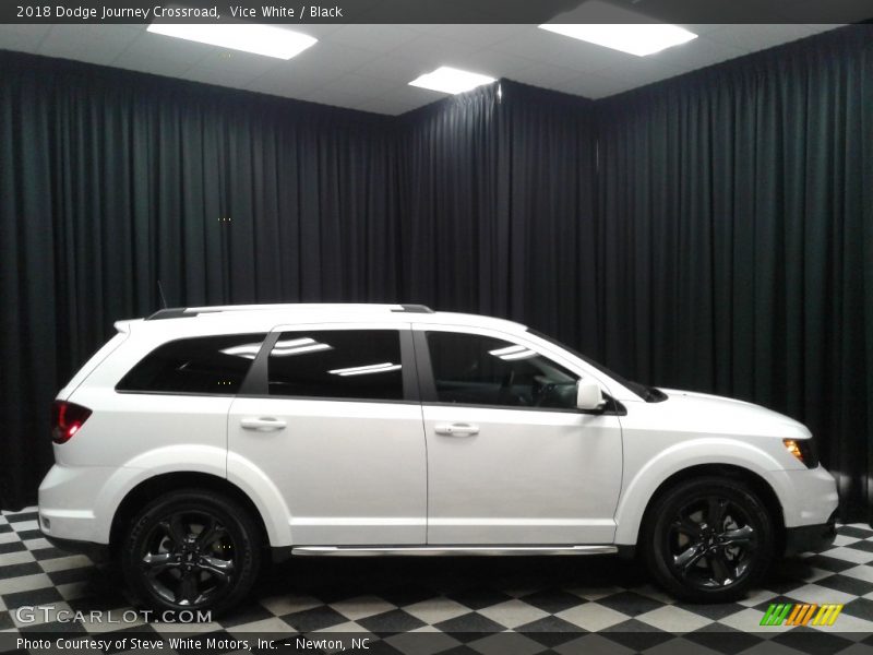 Vice White / Black 2018 Dodge Journey Crossroad
