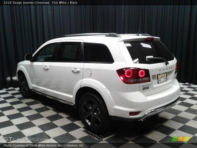 Vice White / Black 2018 Dodge Journey Crossroad