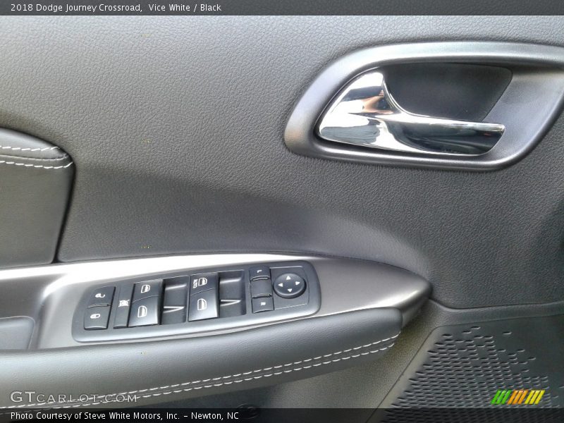 Vice White / Black 2018 Dodge Journey Crossroad
