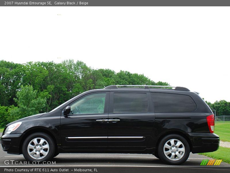 Galaxy Black / Beige 2007 Hyundai Entourage SE