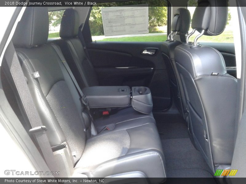 Vice White / Black 2018 Dodge Journey Crossroad
