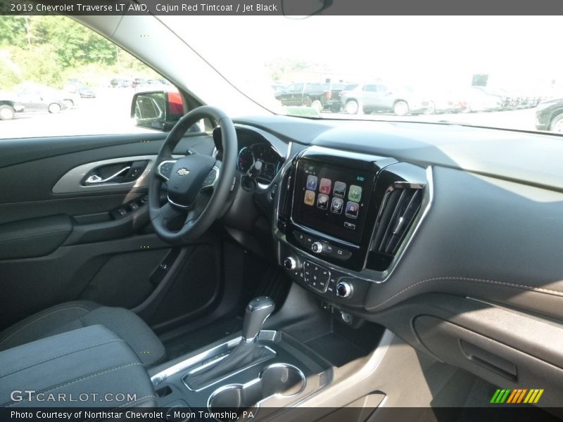 Cajun Red Tintcoat / Jet Black 2019 Chevrolet Traverse LT AWD