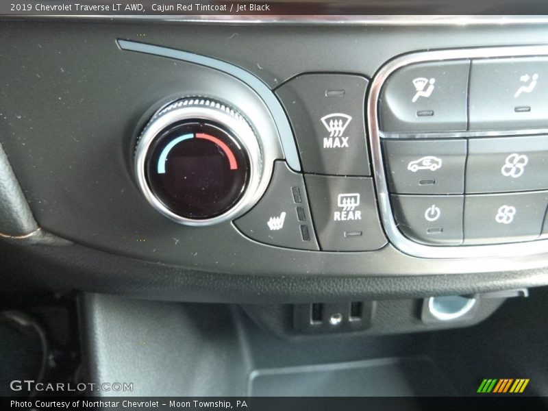 Cajun Red Tintcoat / Jet Black 2019 Chevrolet Traverse LT AWD