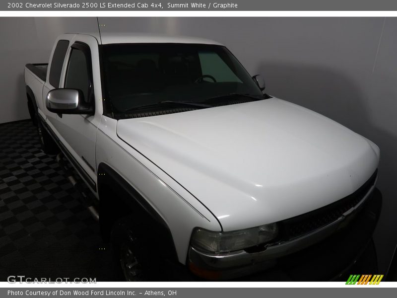 Summit White / Graphite 2002 Chevrolet Silverado 2500 LS Extended Cab 4x4