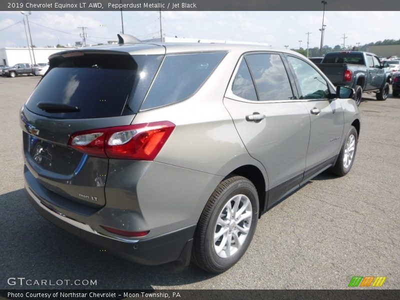 Pepperdust Metallic / Jet Black 2019 Chevrolet Equinox LT AWD