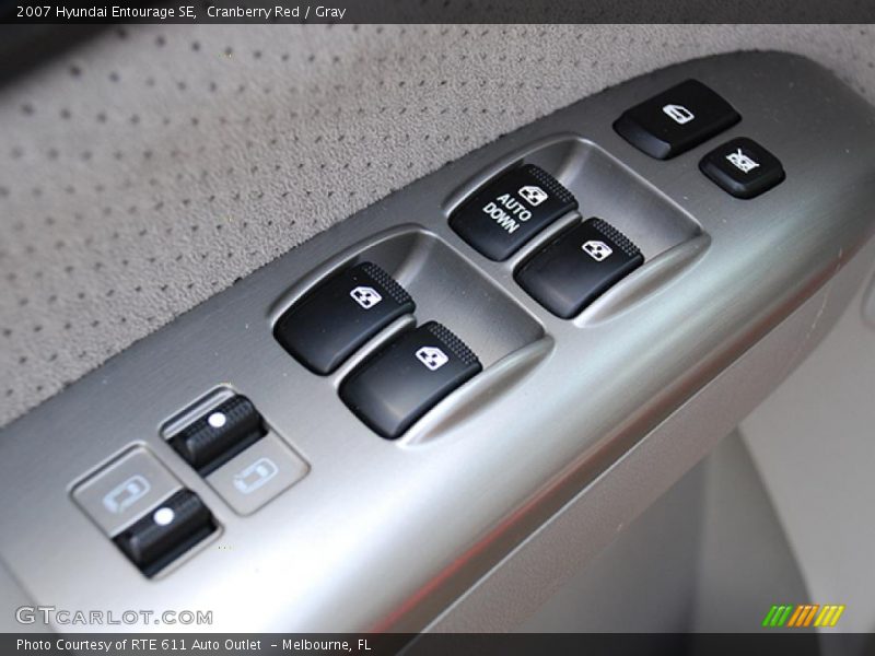 Cranberry Red / Gray 2007 Hyundai Entourage SE