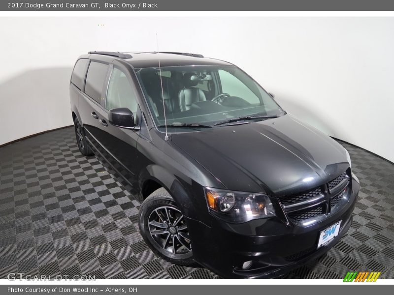 Black Onyx / Black 2017 Dodge Grand Caravan GT