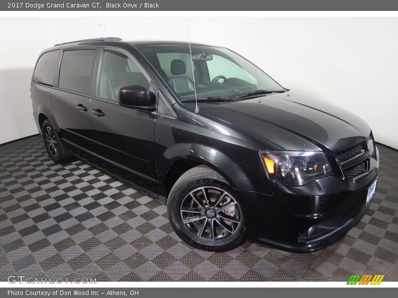 Black Onyx / Black 2017 Dodge Grand Caravan GT