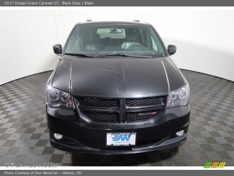 Black Onyx / Black 2017 Dodge Grand Caravan GT