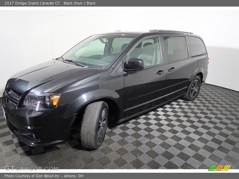 Black Onyx / Black 2017 Dodge Grand Caravan GT