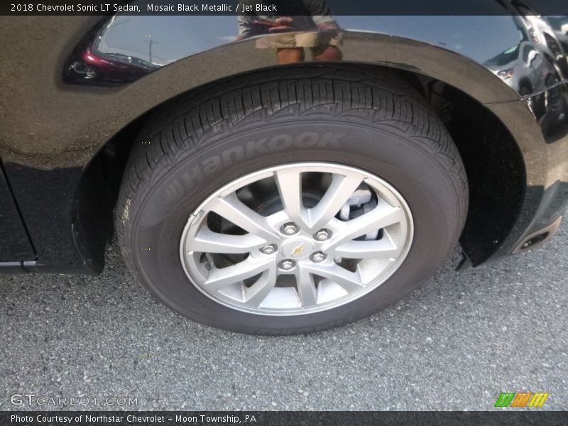 Mosaic Black Metallic / Jet Black 2018 Chevrolet Sonic LT Sedan