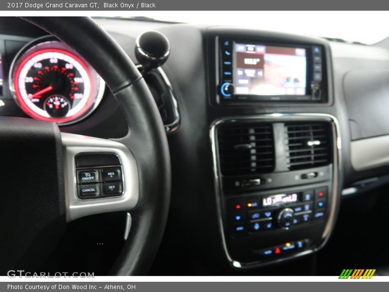 Black Onyx / Black 2017 Dodge Grand Caravan GT
