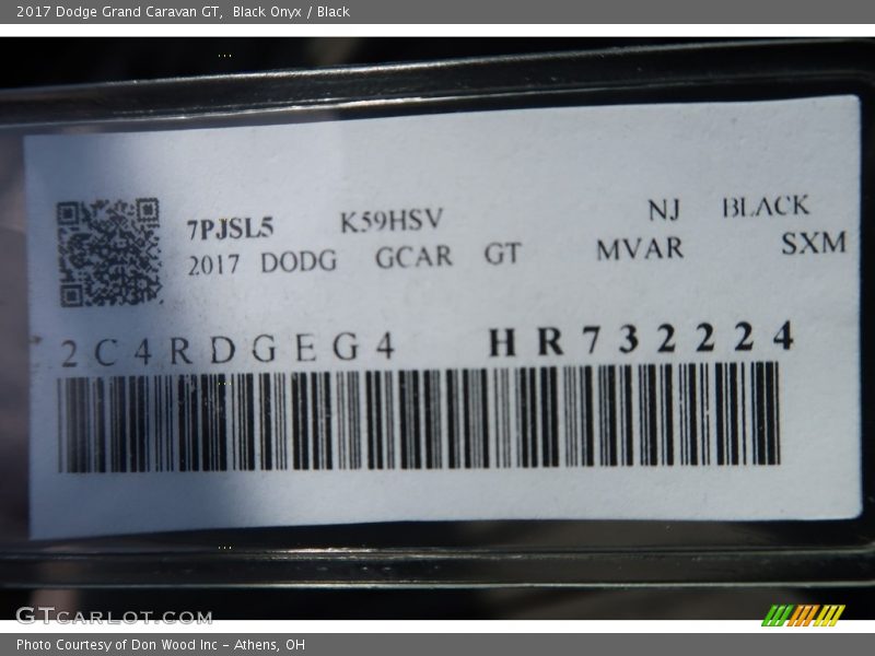 Black Onyx / Black 2017 Dodge Grand Caravan GT