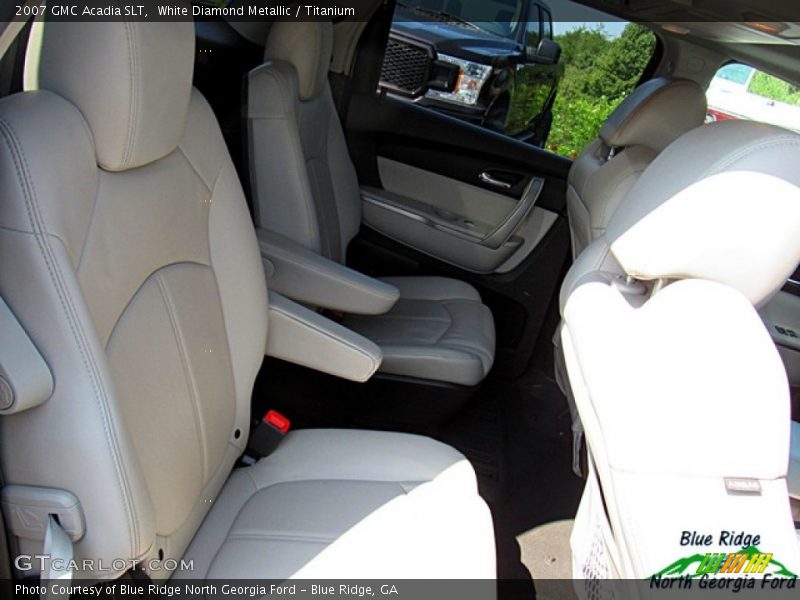 White Diamond Metallic / Titanium 2007 GMC Acadia SLT