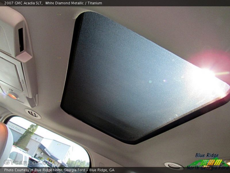 White Diamond Metallic / Titanium 2007 GMC Acadia SLT