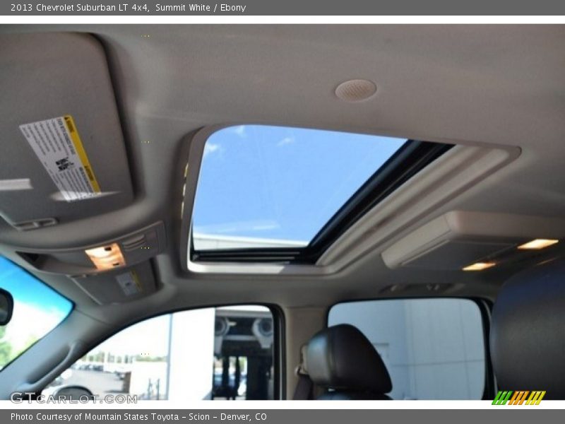 Summit White / Ebony 2013 Chevrolet Suburban LT 4x4