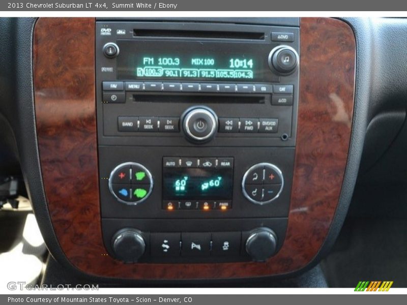 Summit White / Ebony 2013 Chevrolet Suburban LT 4x4