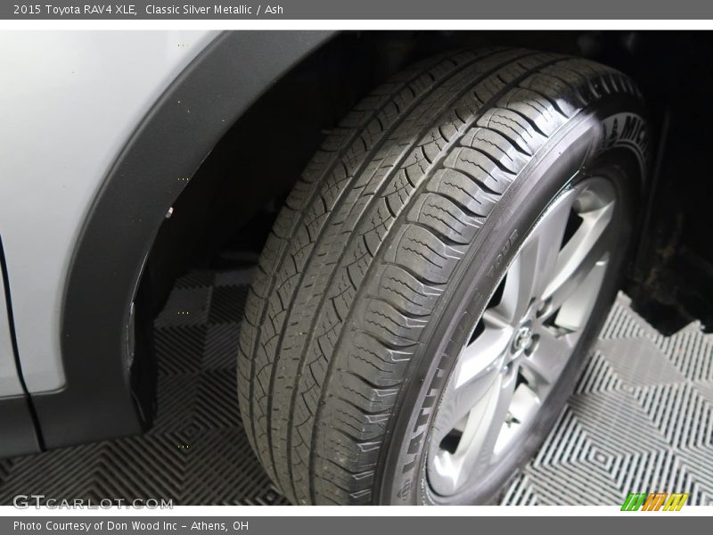 Classic Silver Metallic / Ash 2015 Toyota RAV4 XLE