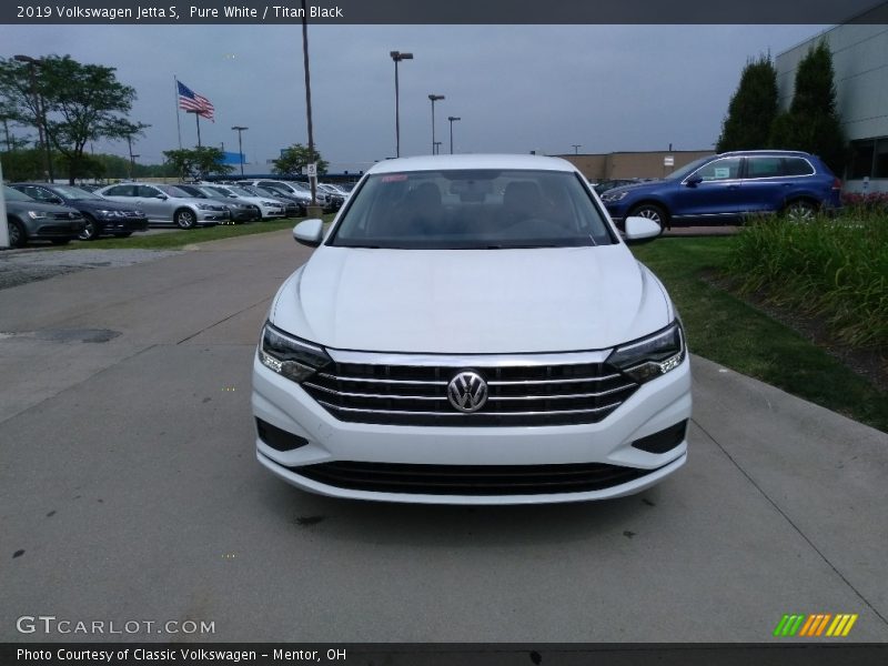 Pure White / Titan Black 2019 Volkswagen Jetta S