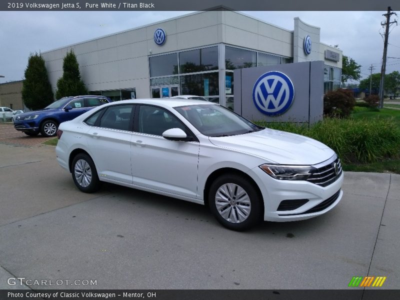 Pure White / Titan Black 2019 Volkswagen Jetta S