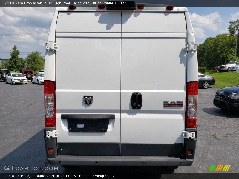 Bright White / Black 2018 Ram ProMaster 1500 High Roof Cargo Van