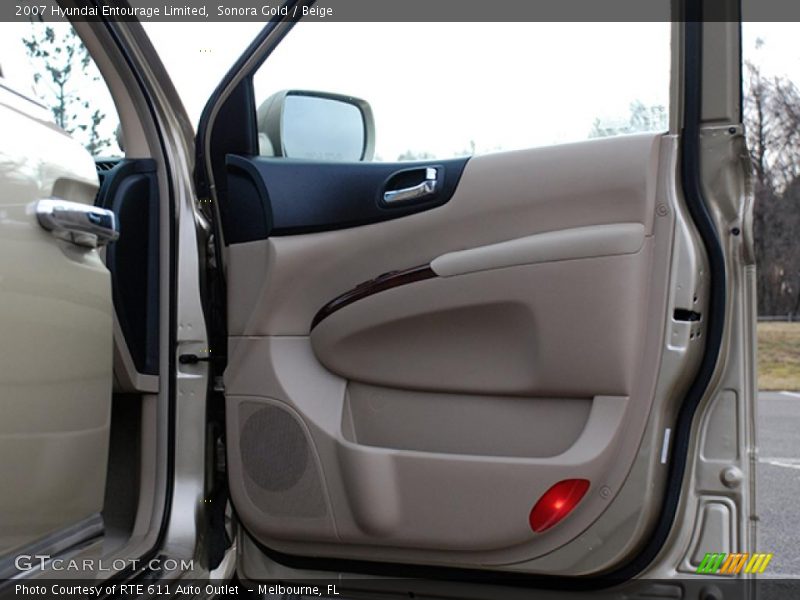 Sonora Gold / Beige 2007 Hyundai Entourage Limited