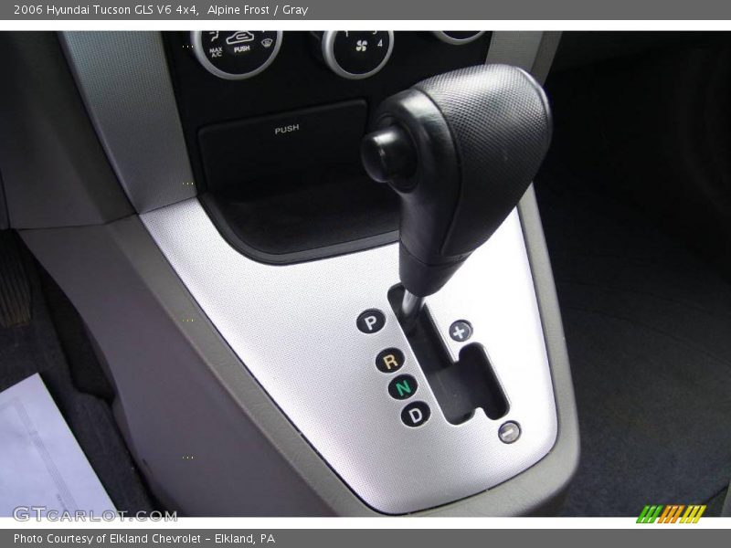 Alpine Frost / Gray 2006 Hyundai Tucson GLS V6 4x4