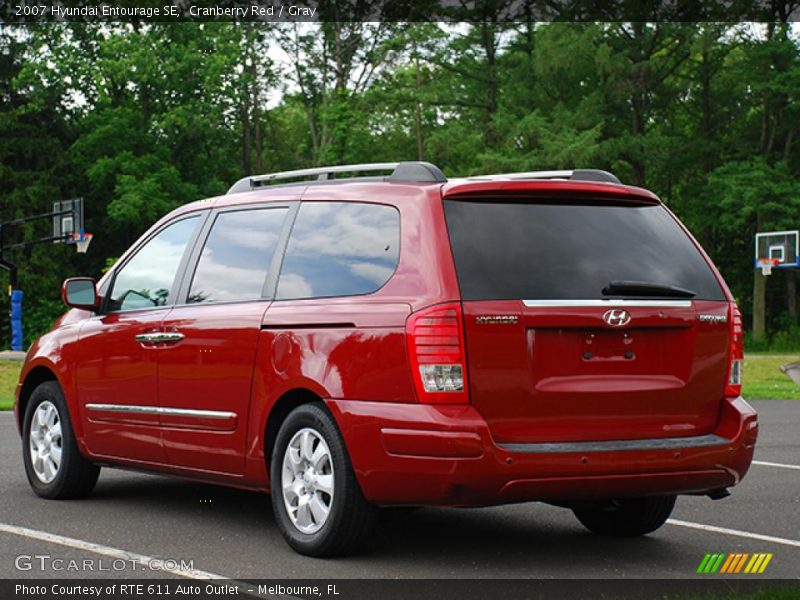 Cranberry Red / Gray 2007 Hyundai Entourage SE