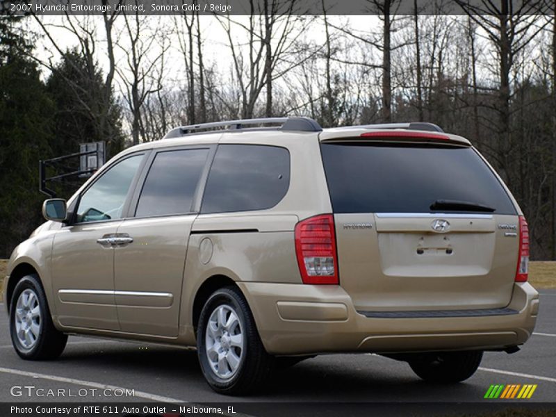 Sonora Gold / Beige 2007 Hyundai Entourage Limited