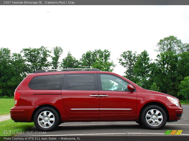 Cranberry Red / Gray 2007 Hyundai Entourage SE