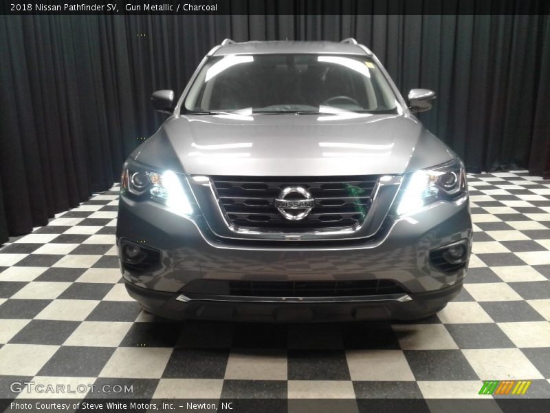 Gun Metallic / Charcoal 2018 Nissan Pathfinder SV