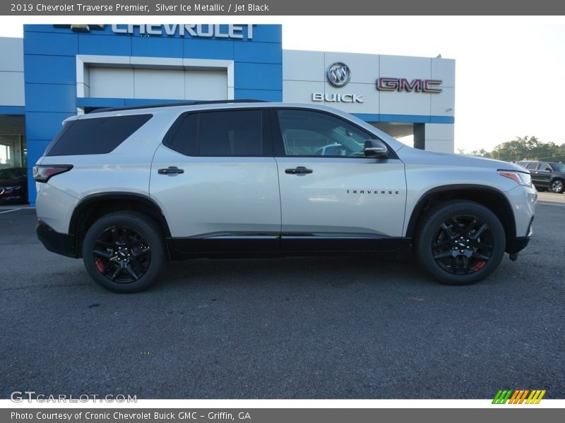  2019 Traverse Premier Silver Ice Metallic