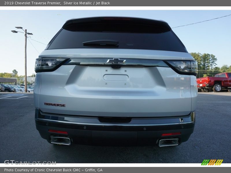 Silver Ice Metallic / Jet Black 2019 Chevrolet Traverse Premier