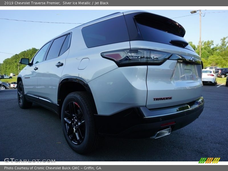 Silver Ice Metallic / Jet Black 2019 Chevrolet Traverse Premier