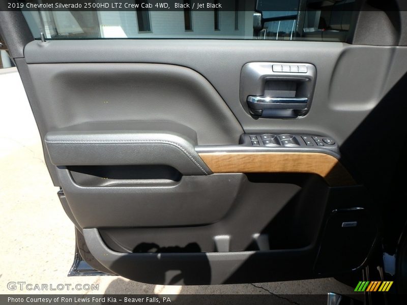 Black / Jet Black 2019 Chevrolet Silverado 2500HD LTZ Crew Cab 4WD