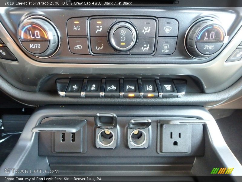 Black / Jet Black 2019 Chevrolet Silverado 2500HD LTZ Crew Cab 4WD