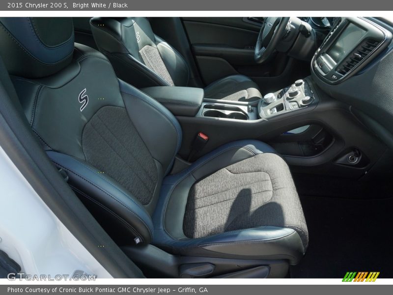 Bright White / Black 2015 Chrysler 200 S